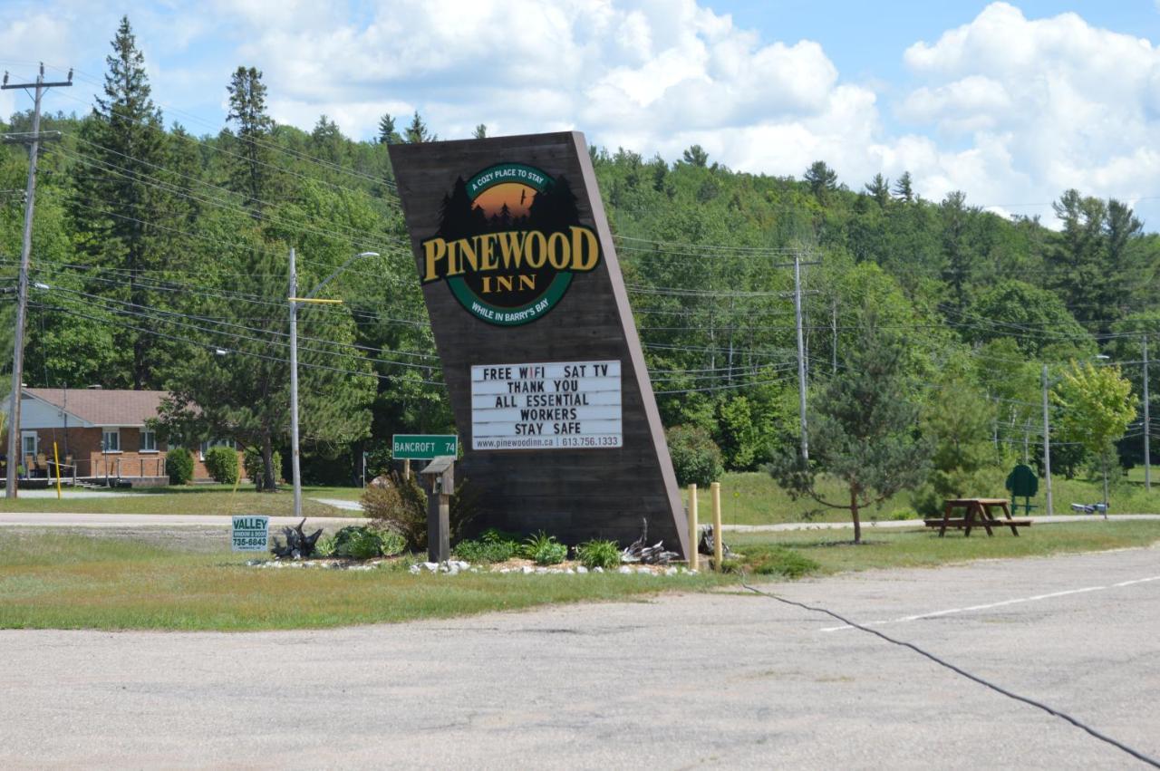 Pinewood Inn Barrys Bay Екстериор снимка
